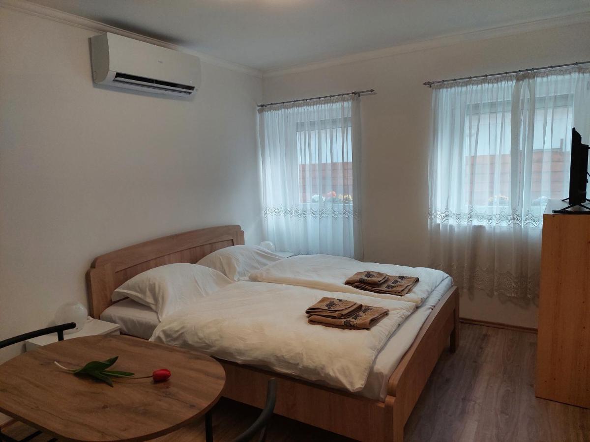 Szent Bernat Vendeghaz Daire Veszprém Dış mekan fotoğraf